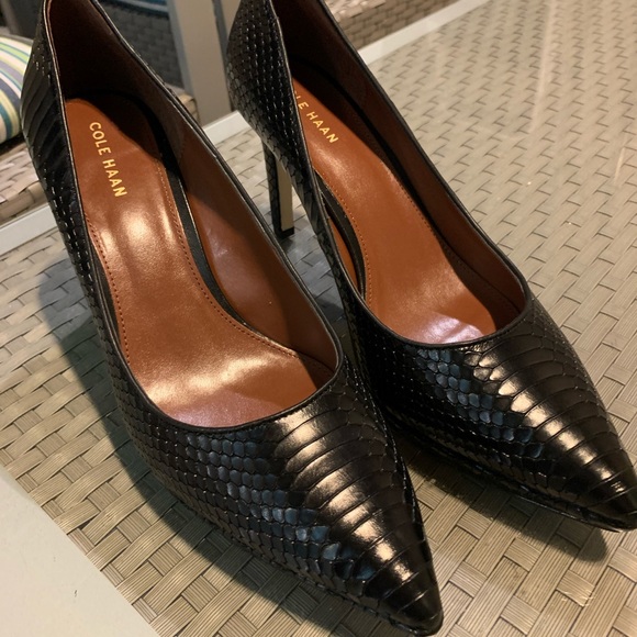 Heels - Picture 2 of 6